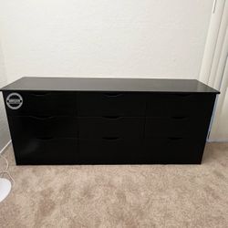 Black 9 Drawer Dresser 