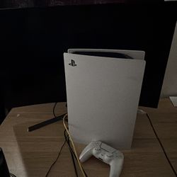 Ps5 And Aoc 32 Inches Curved Monitor 