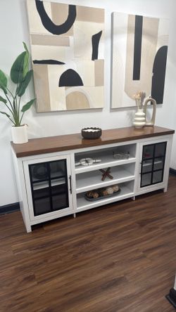 Tv stand