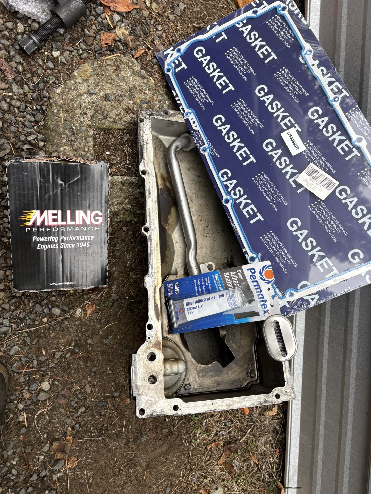 🔥 Chevy Silverado 2500HD 6.0L Oil Pan Setup – Ready to Install 🔧
