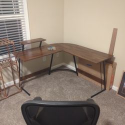 L - shape Desk