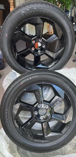 Set of 4 2026 Kia Wheels and Tires TPMS only 14 miles on Tires!