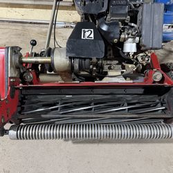 Toro Greensmaster 1000 reel mower