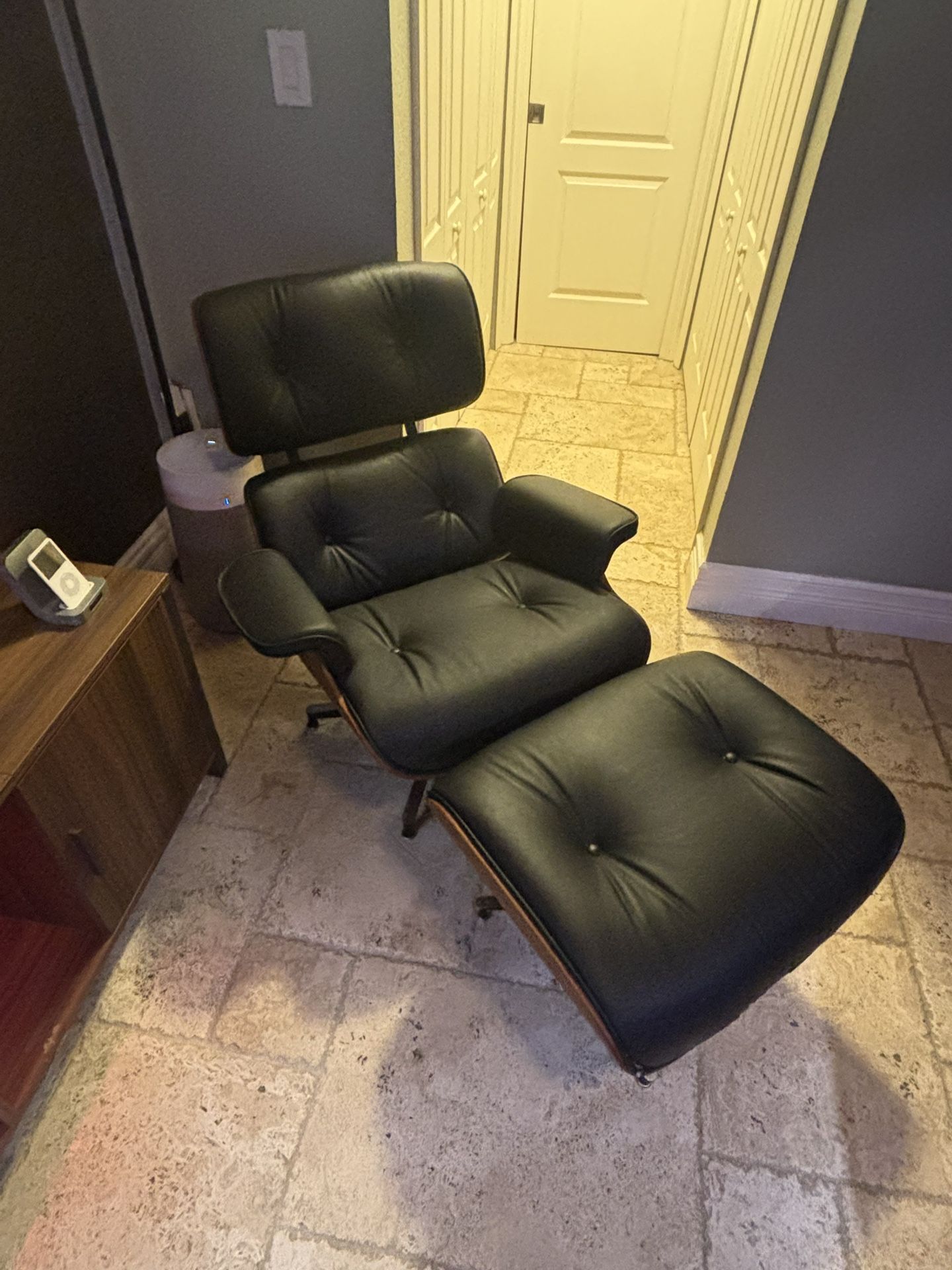 Lounge Chair + Ottoman