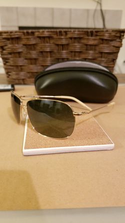Oliver Peoples Farrell 64 VFX Polarized sunglasses for Sale in Newport  Beach, CA - OfferUp