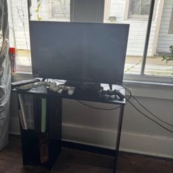 Vizeo TV, Stand, Universal Remote