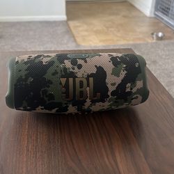 Camo JBL Charge 5