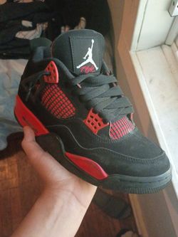 Jordan 4 red thunder