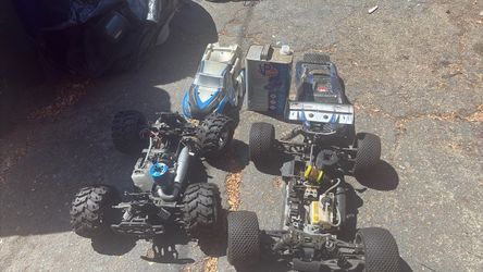 2 gas powered rc cars
