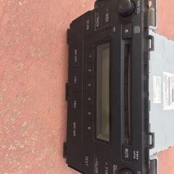 RADIO OEM 2010-2011 TOYOTA PRIUS REGULAR