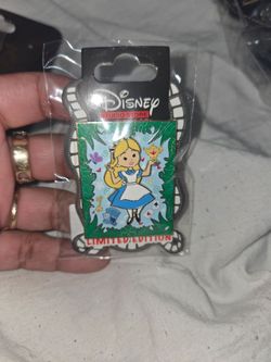D23 PINS WDI AND HOLLYWOOD STORE