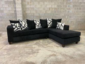 BLACK SECTIONAL BRAND NEW