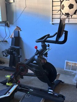 $270 or best offer | Like New Peloton | Save $$$
