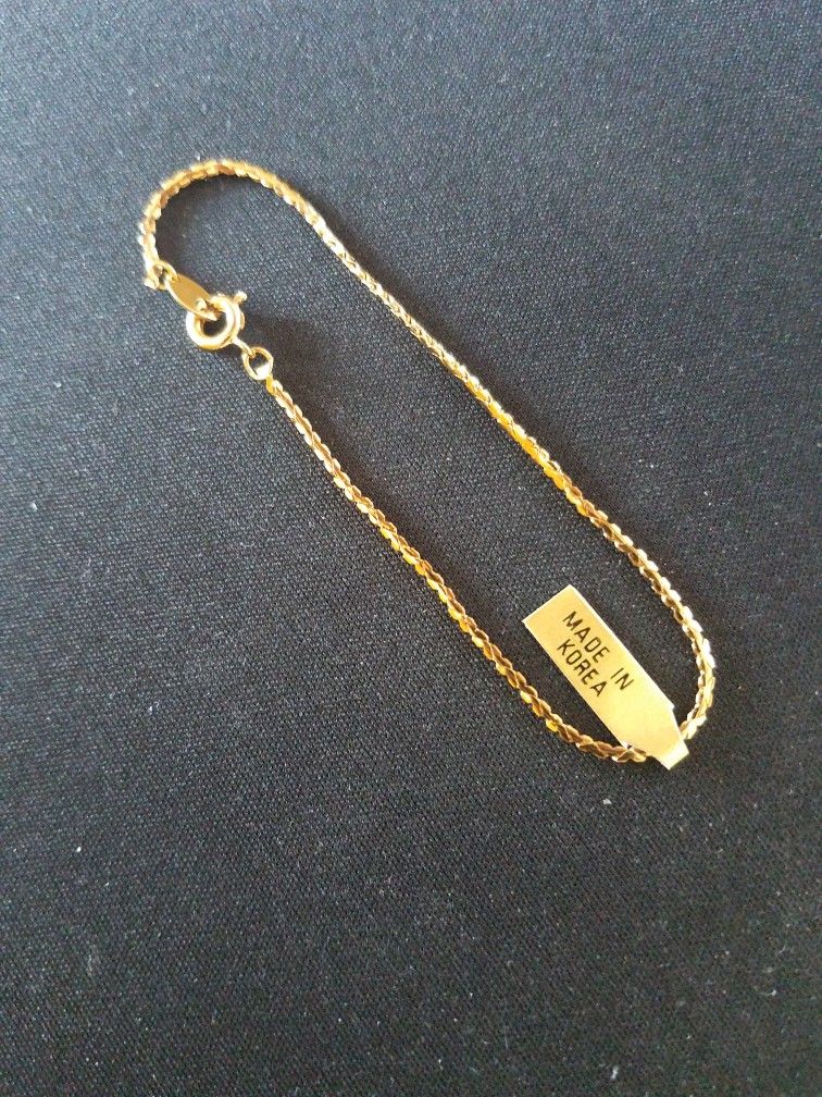 10 NEW 7" Gold Tone Bracelet / Anklet NWT