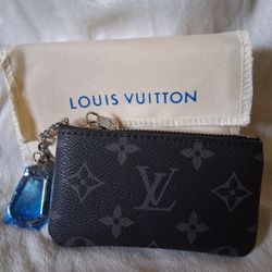 NEW/Never Used Monogram Louis Vuitton Key Pouch
