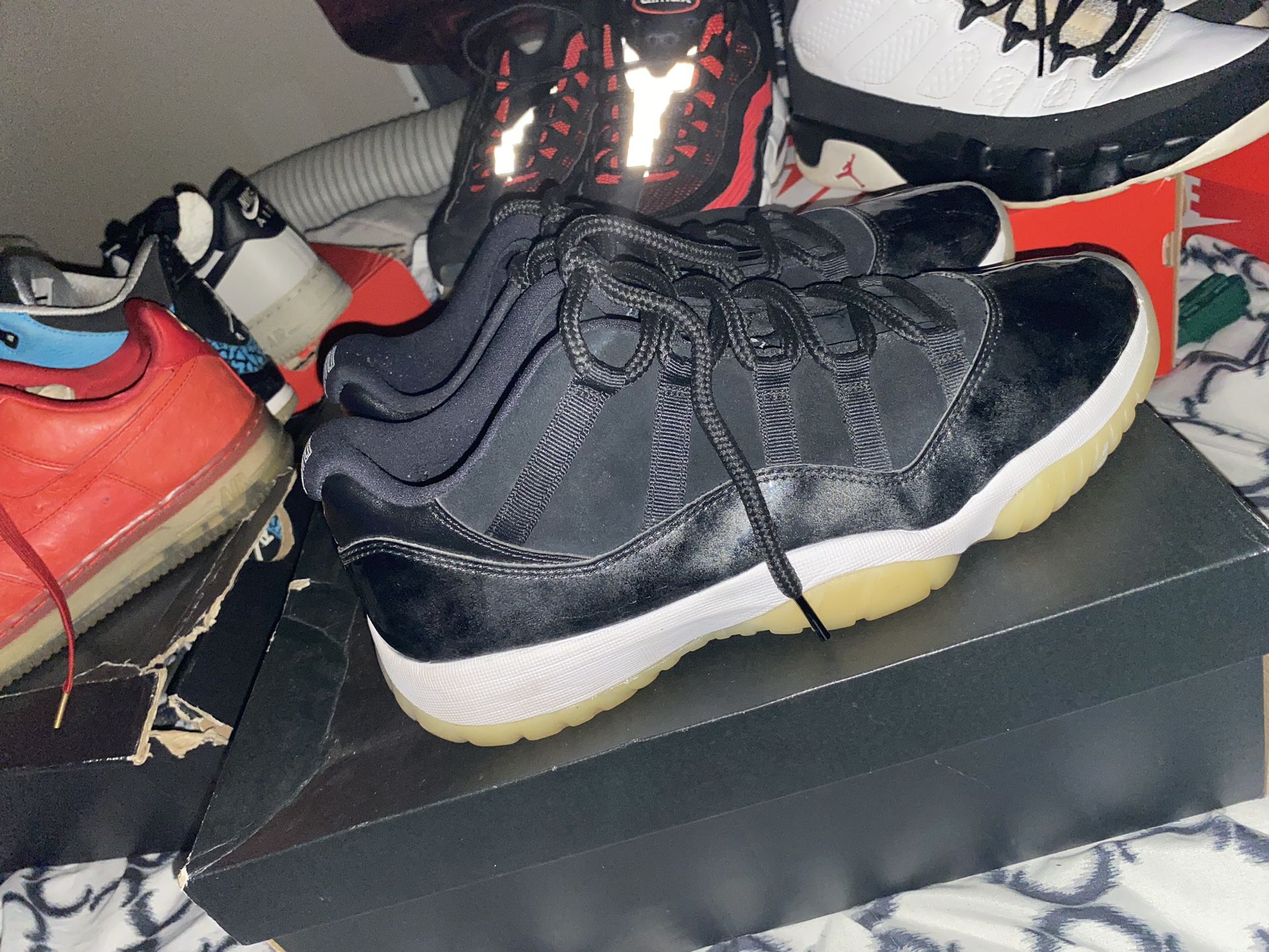 Jordan 11 Retro Low