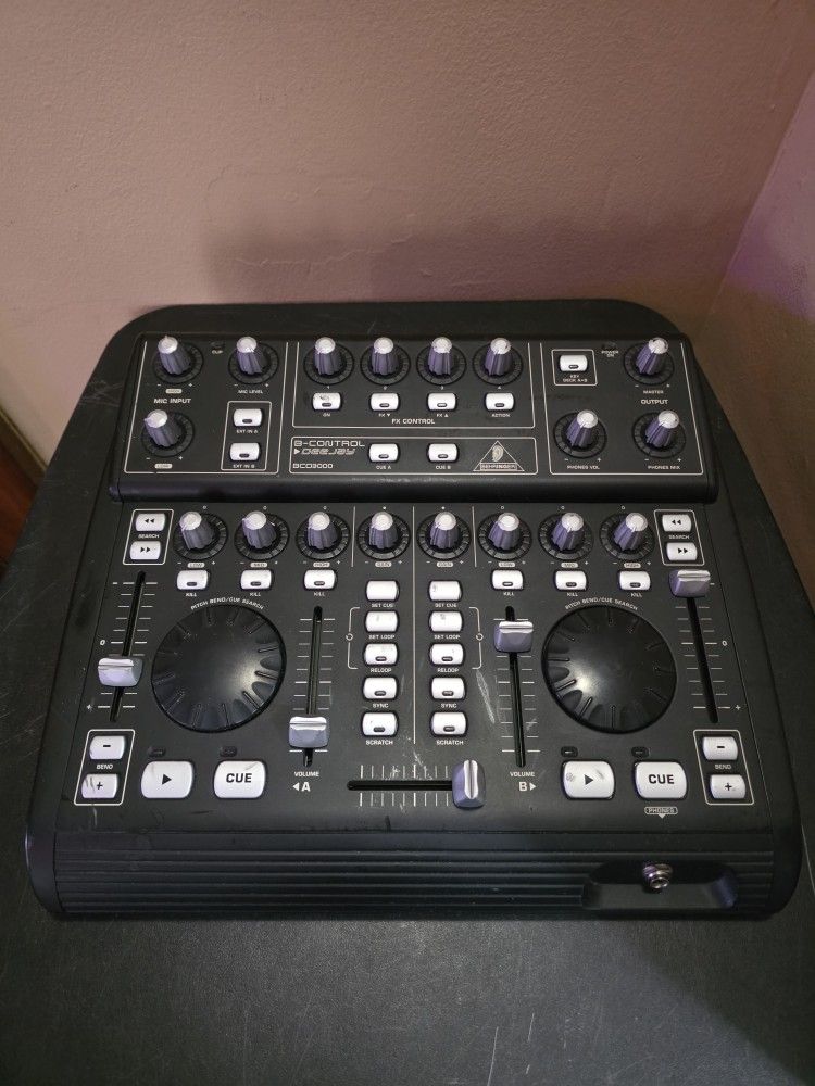 Behringer BCD-3000 USB - MIDI - DJ Controller