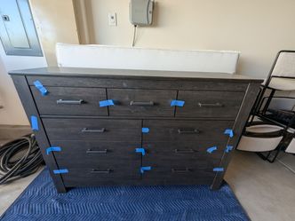 Ashley 9 drawer dresser