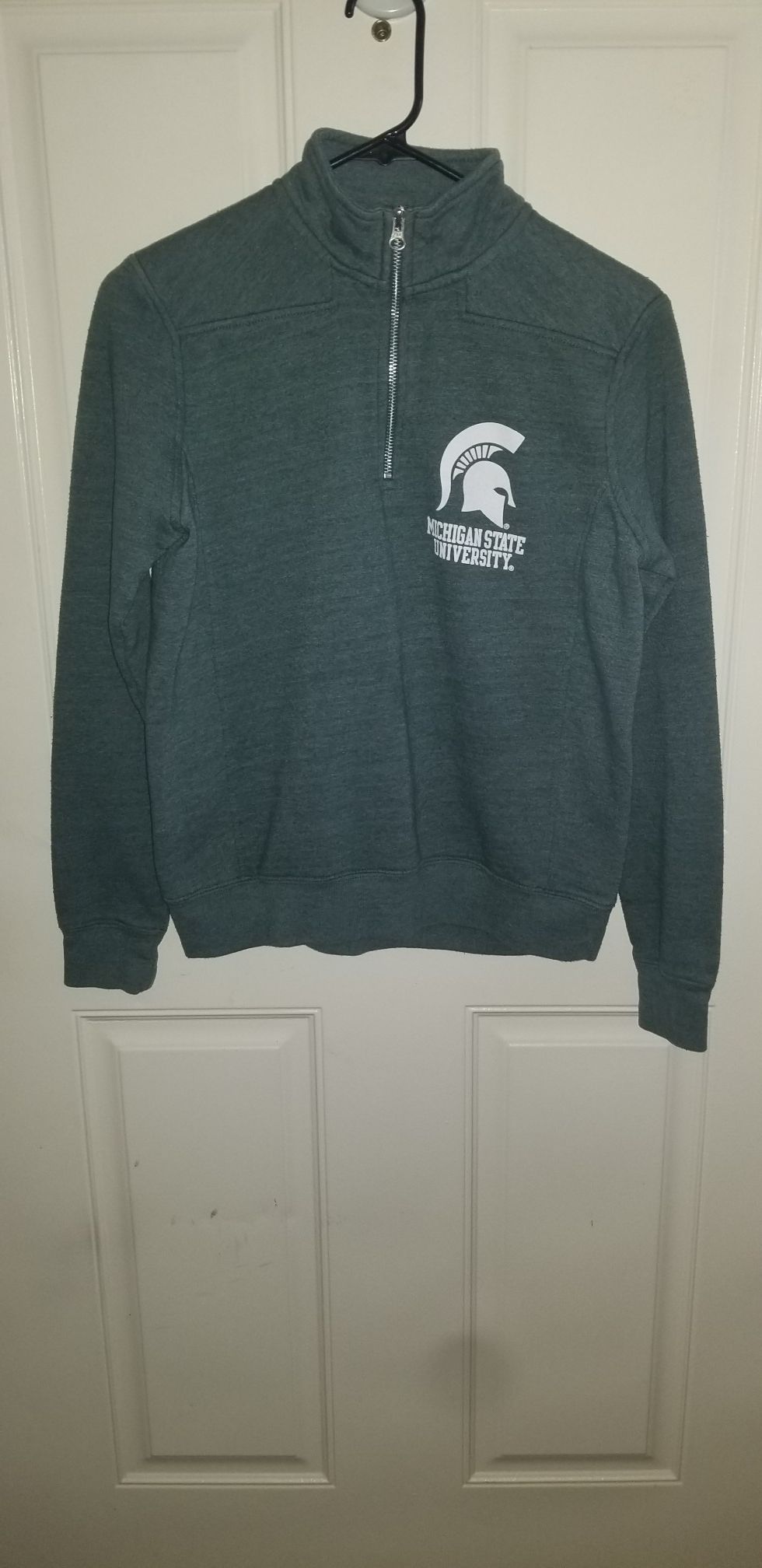 Michigan State Woman's Size Small Zip up Hoodie Like New