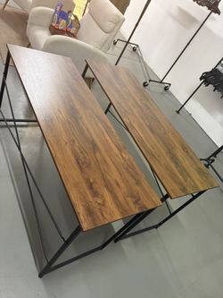Entry Table Or Desk