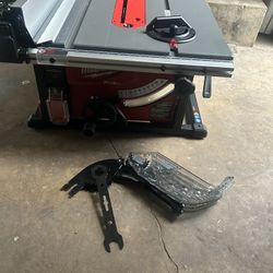 Milwaukee 8-1/2 Table Saw Precio Firme