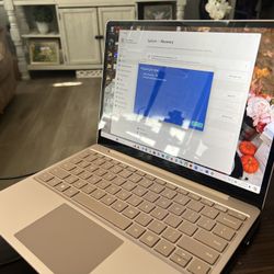 Microsoft Surface Laptop Go 