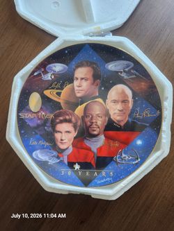 Star Trek: 30 Years Captain's Tribute Collectors Plate