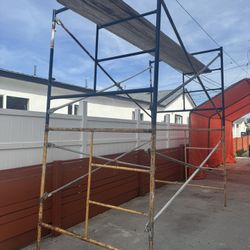 Scaffolding / Scaffold 