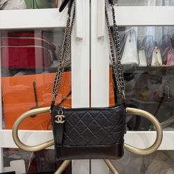 ✨ Small Gabrielle Hobo Bag ✨