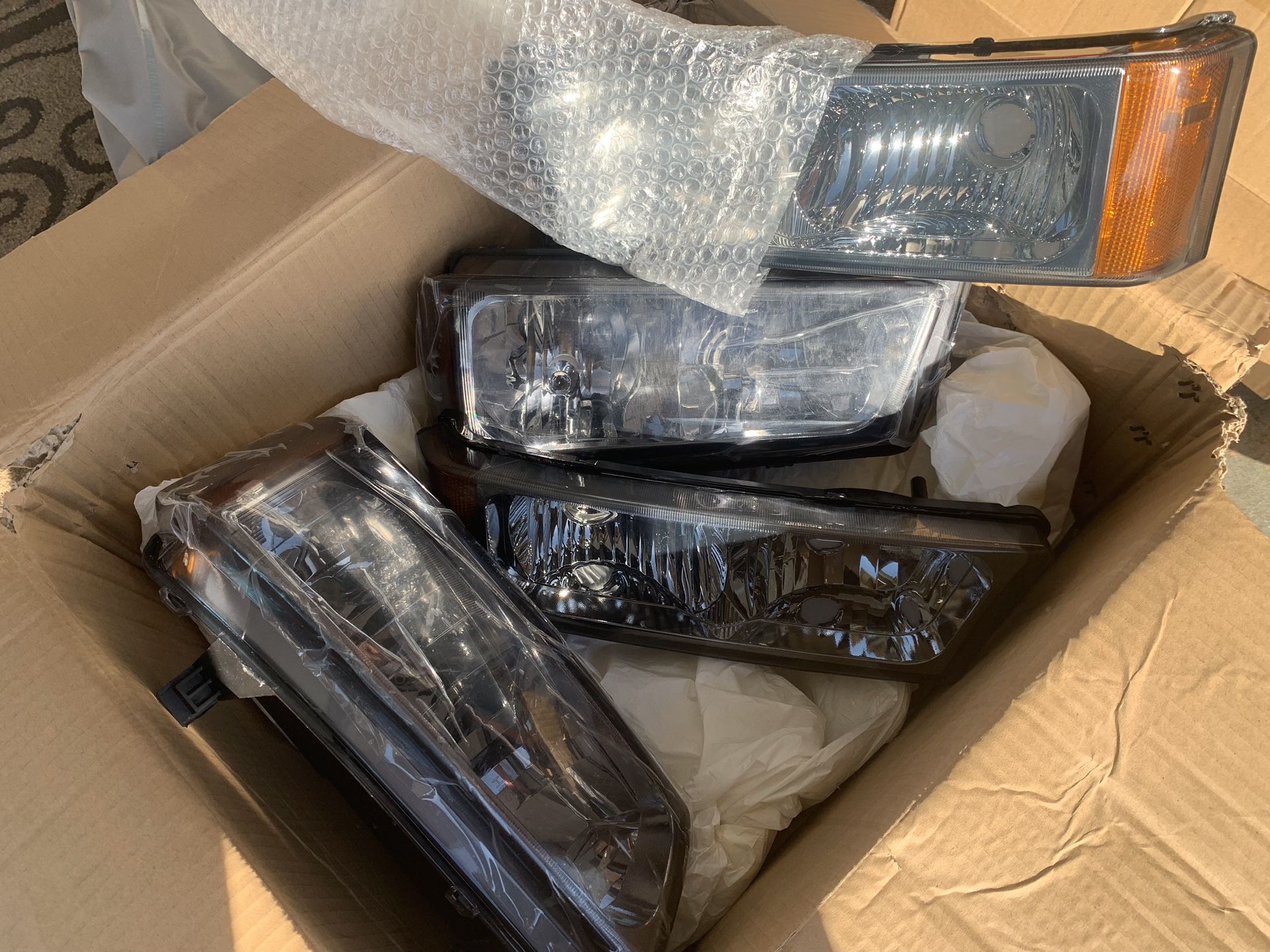 2003-2007 Headlights Chevrolet Avalanche