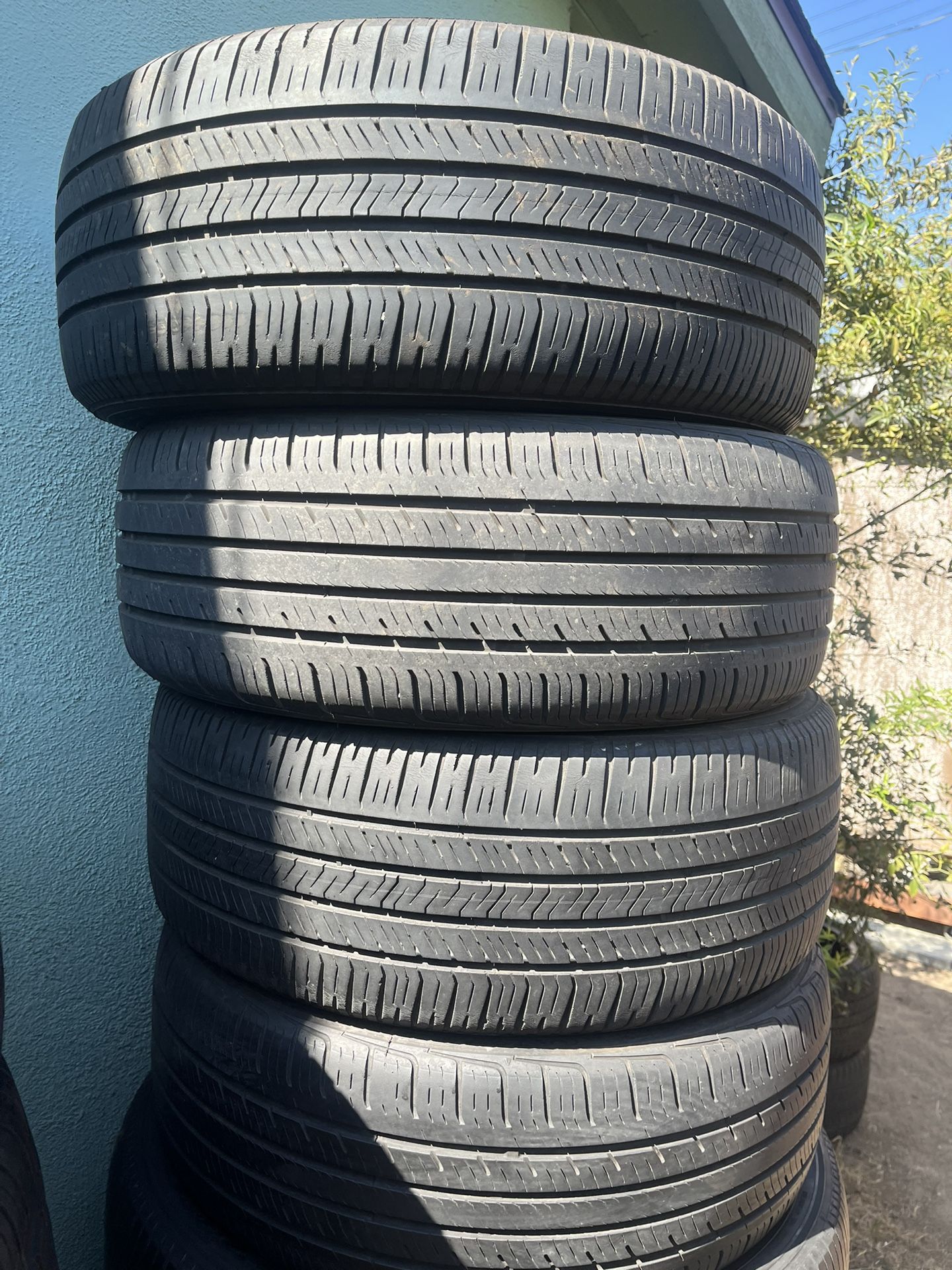 225-55-17 Goodyear Set π΅π΅π΅π΅π΅