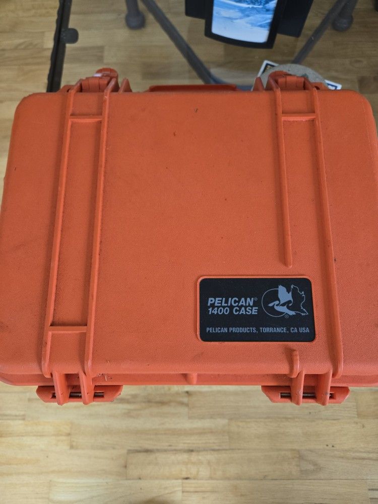 Pelican Box