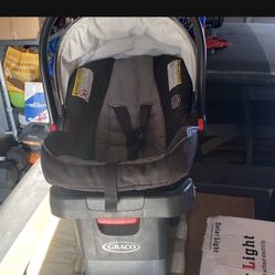 Gracias Car seat. 