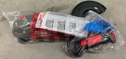 Milwaukee M18 Fuel 4-1/2”/5” Braking Grinder