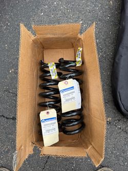 2 Genuine OEM Mopar Rear Coil Springs (contact info removed)AB – New