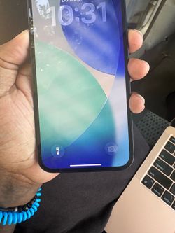 iPhone 16e