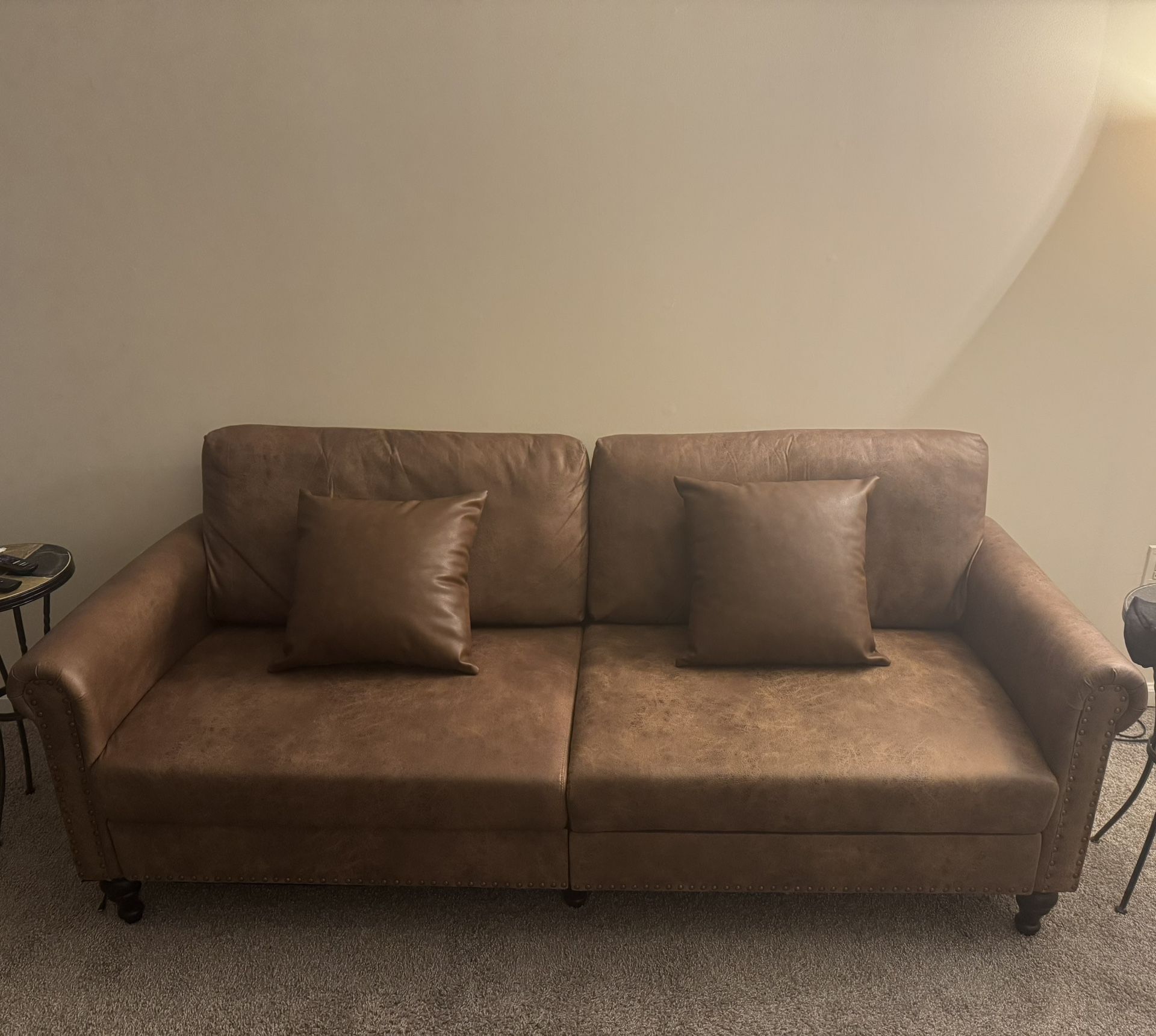 BROWN LEATHER SOFA LIKE NEW