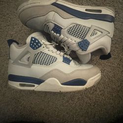 Jordan 4s