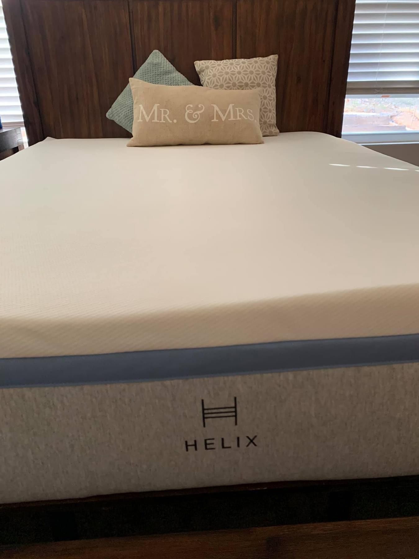 Helix Moonlight, Queen, Cover: Original Cover Like New, Perfect Condition $400