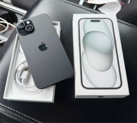 Apple iPhone 15 T-Mobile - New - Battery Cycle Count 1
