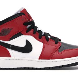 Nike Air Jordan 1 Chicago ‘Black Toe’ - Like New (Sz 11)