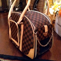 Chic Pet Carrier