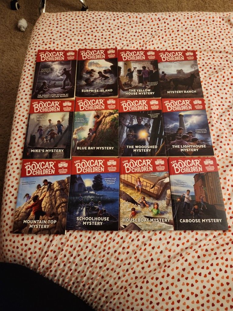 The Boxcar Children Bookshelf (The Boxcar Children Mysteries, Books 1-12)