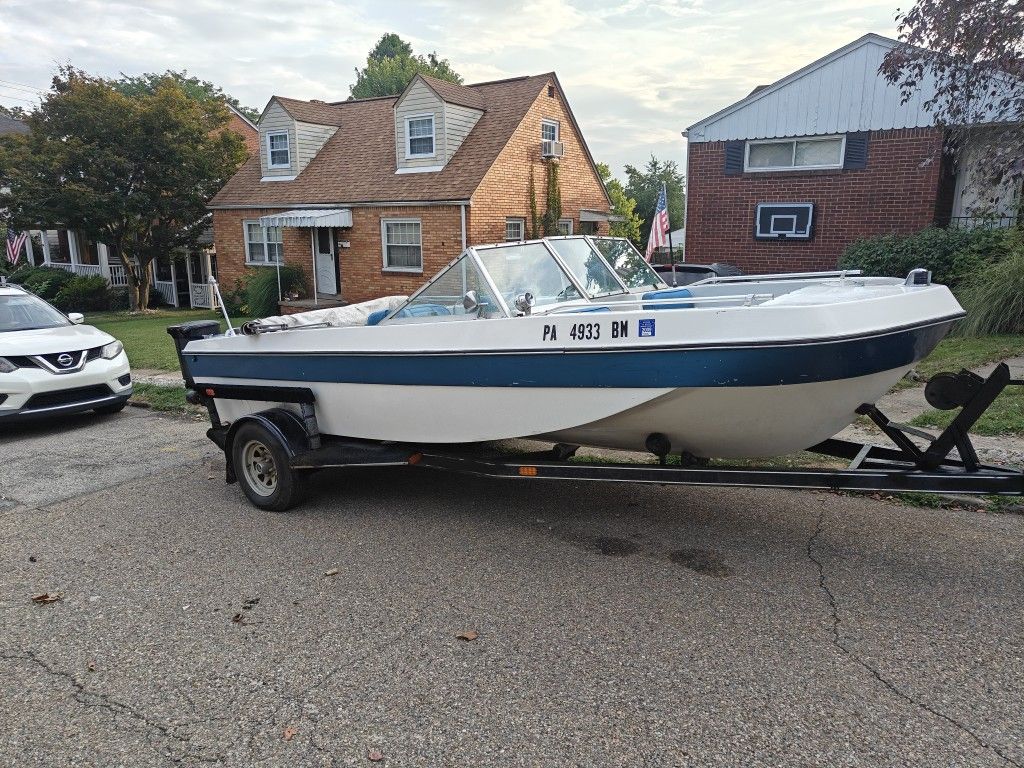 1972 Chrysler Fish 'N Ski 