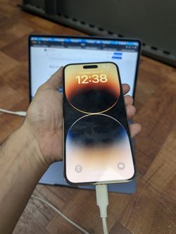 Apple iPhone 14 Pro Max 128GB Gold AT&T Locked