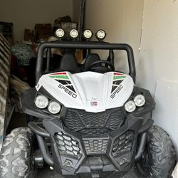 Rzr Electric toy Car 