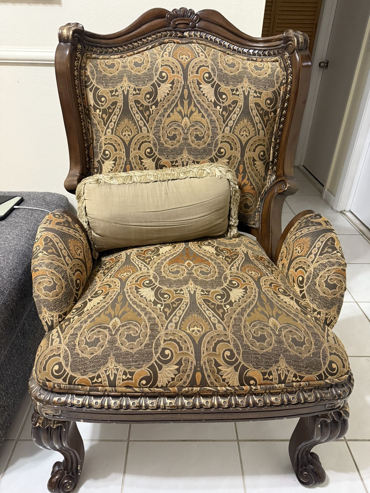 Poltrona clásica / Classic Armchair