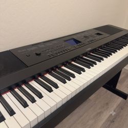 Yamaha DGX-660