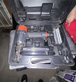 Staple Gun