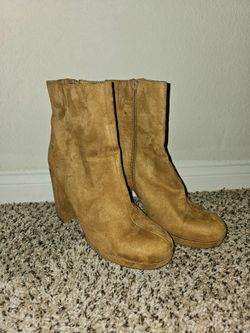 Forever 21 Booties size 10